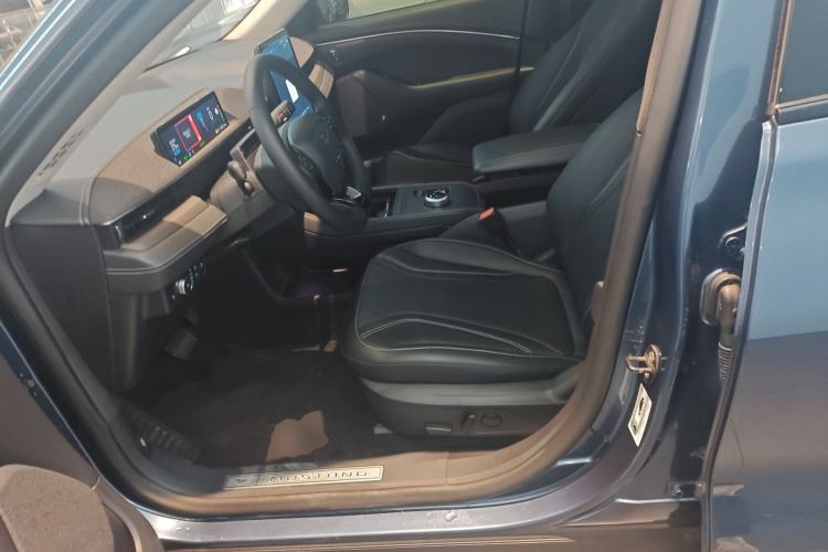 Used Ford Mustang Mach-E 2021 AION Y Plus Rear-Drive Luxury Edition (Long Range)
