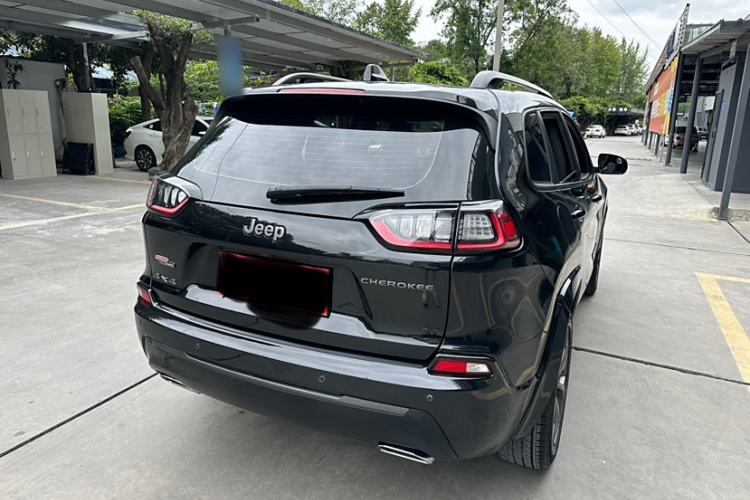 Used Jeep Cherokee 2021 2.0T Four-Wheel Drive 80th Anniversary Edition
