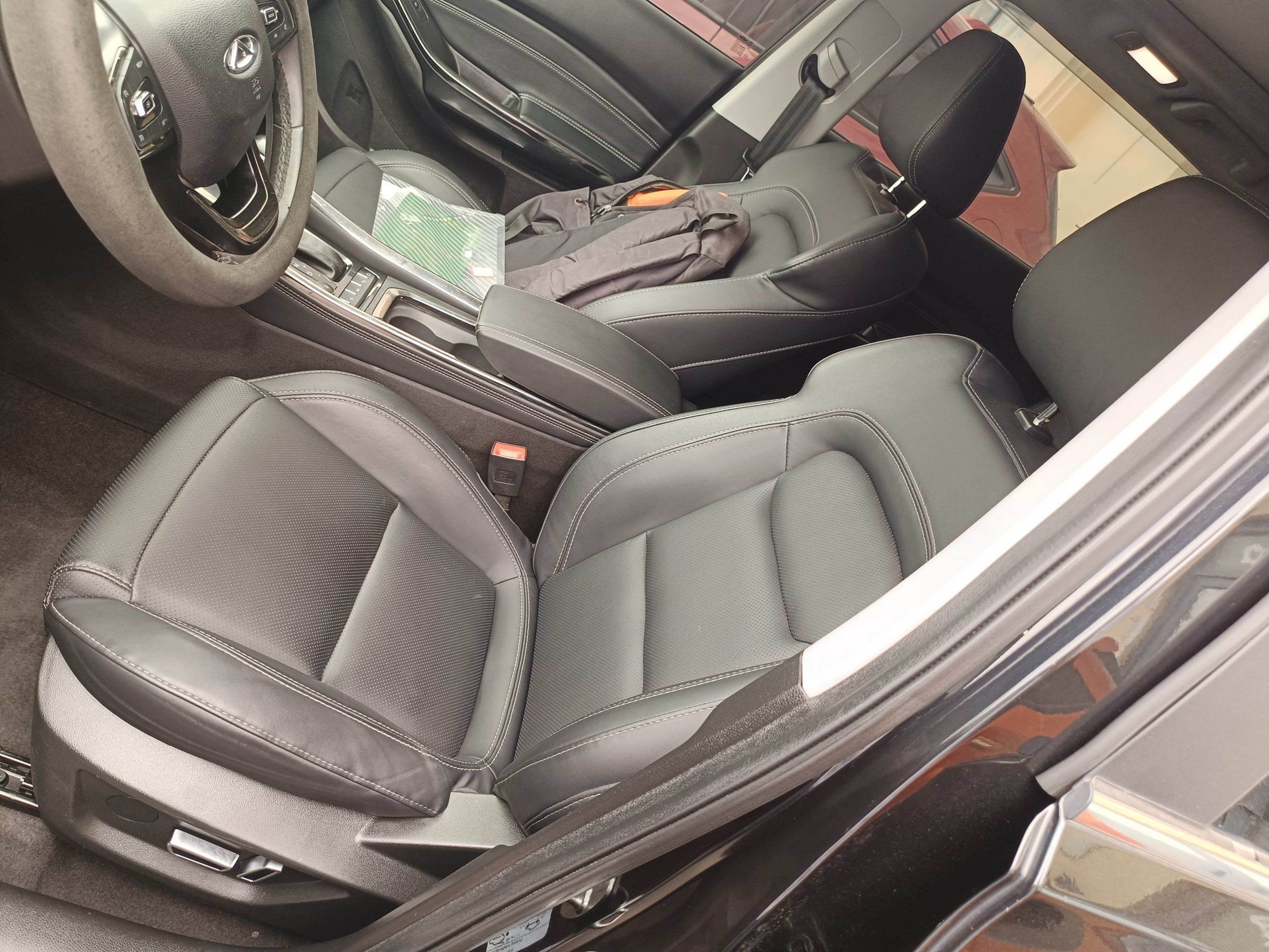 Interior delantero