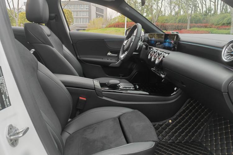 Used Mercedes-Benz A-Class 2022 Second Facelift A 200 L Sport Sedan Fashion Version