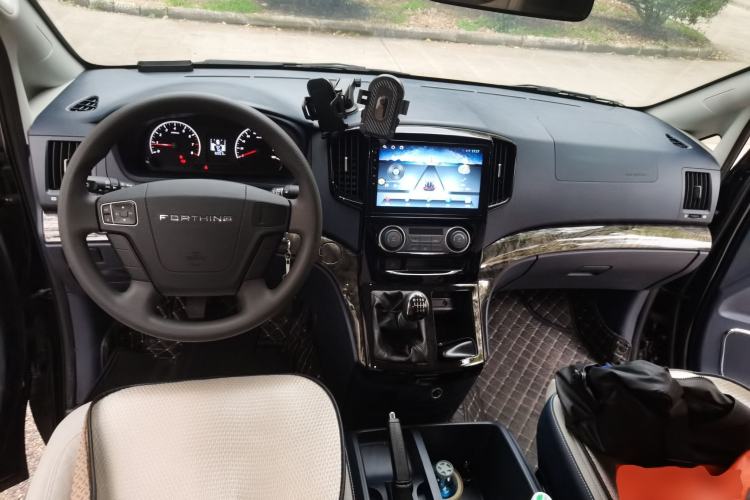 Used FORTHING Lingzhi PLUS 2024 1.5T Manual Luxury 7-Seater
