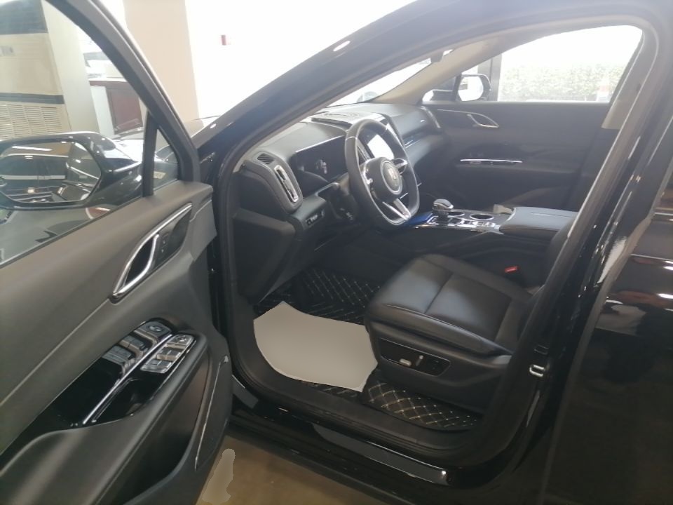 Hongqi HS3 PHEV 2025 Model 117km Jingwei Edition — снимка 18
