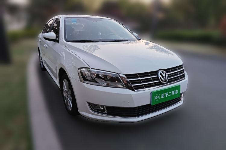 Used Volkswagen Lavida 2013 Revised Version 1.4 TSI Manual Comfort Edition Front Right 45 Deg