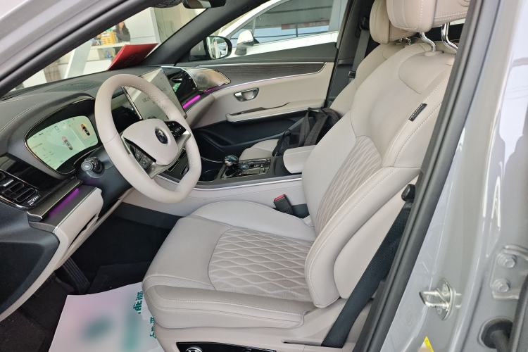 Used BYD Han 2025 DM-i Intelligent Driving Edition 125KM LiDAR Flagship Model