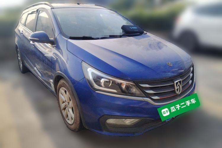 Used Baojun 310W 2017 1.5L Manual Fashion Model China V