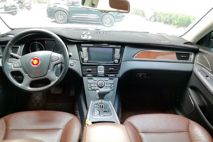 Used Hongqi H7 2015 2.0T Luxury Model Interior 2