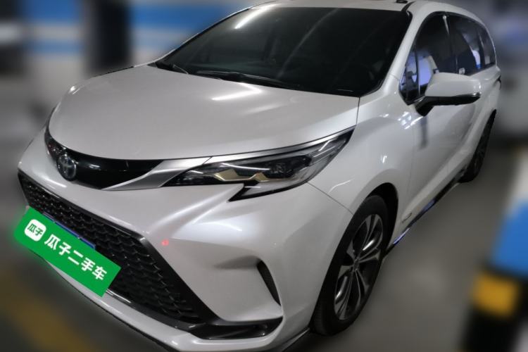 Used Toyota Granvia 2022 2.5L Hybrid Premium Edition