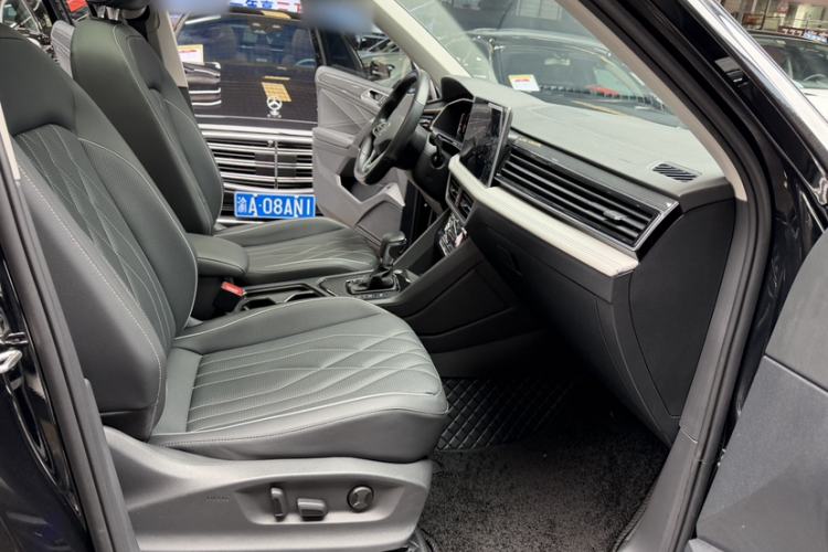 Used Volkswagen Tiguan L 2022 330TSI Automatic Two-Wheel Drive R-Line Enhanced Edition
