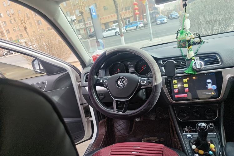 Used Volkswagen Lavida 2017 1.6L Manual Comfort Edition Steering Wheel