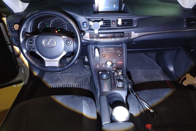 Used Lexus CT 2014 CT200h Comfort Edition Two-Tone
