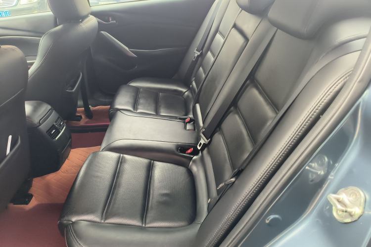 Used Mazda Atenza 2014 2.0L Blue Sky Deluxe Edition
