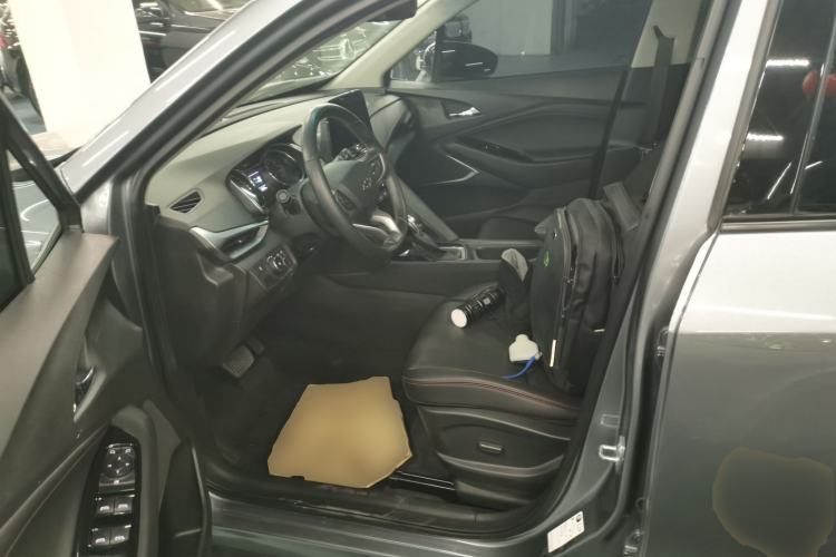 Used Chevrolet Orlando 2020 Light Hybrid Redline 530T Automatic Enjoyment Edition (5+2 Models)