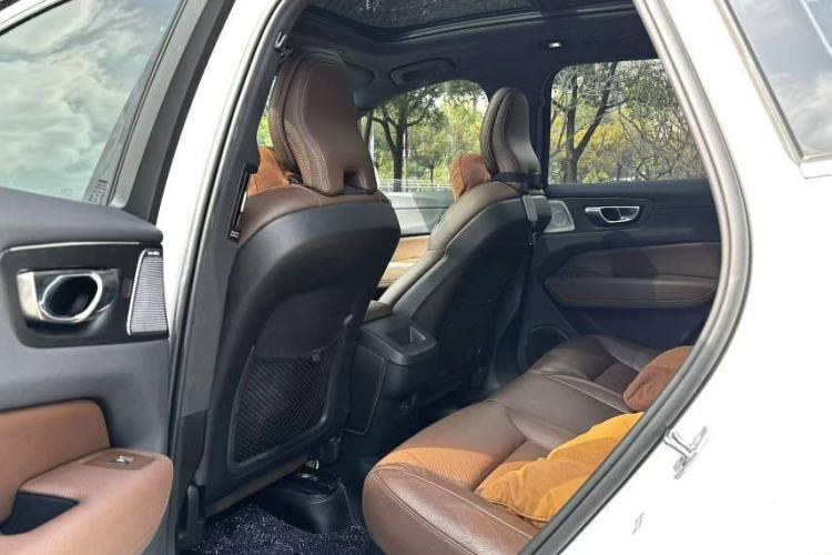 Used Volvo XC60 2022 B5 4x4 Smart Luxury Edition