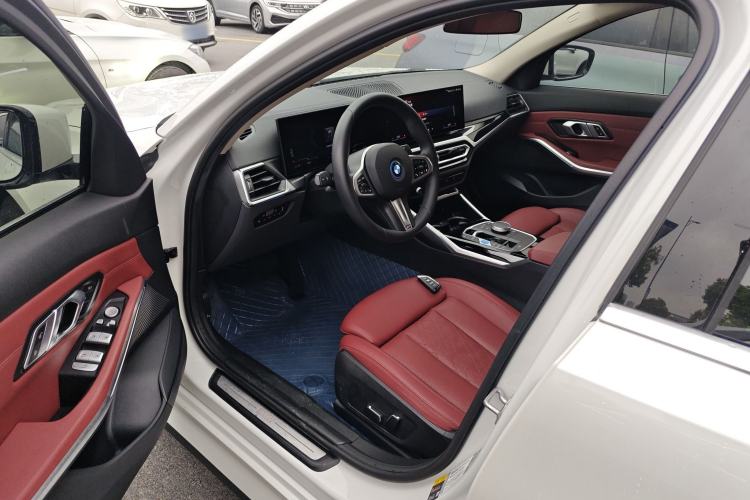 Used BMW i3 2024 eDrive 35 L Left Front Seat