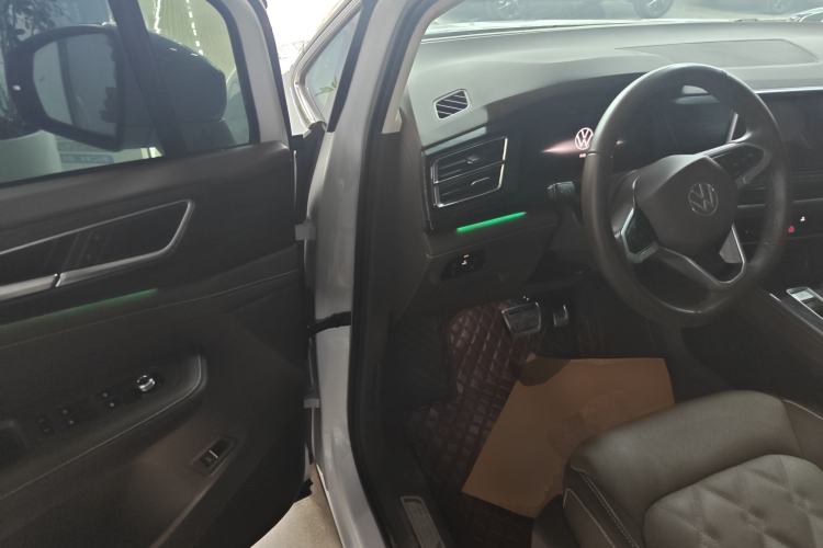 Used Volkswagen Viloran 2023 Revised 380TSI Prestige Edition Driver Seat