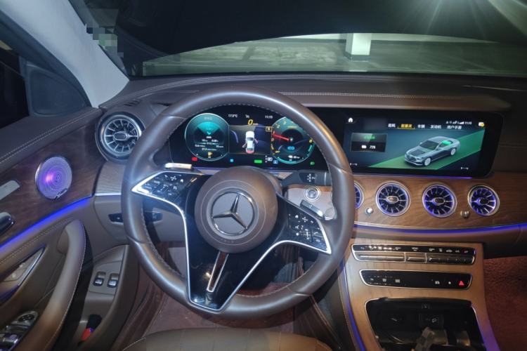 Used Mercedes-Benz E-Class New Energy 2022 E 350 e L Plug-in Hybrid Sedan Driver Seat