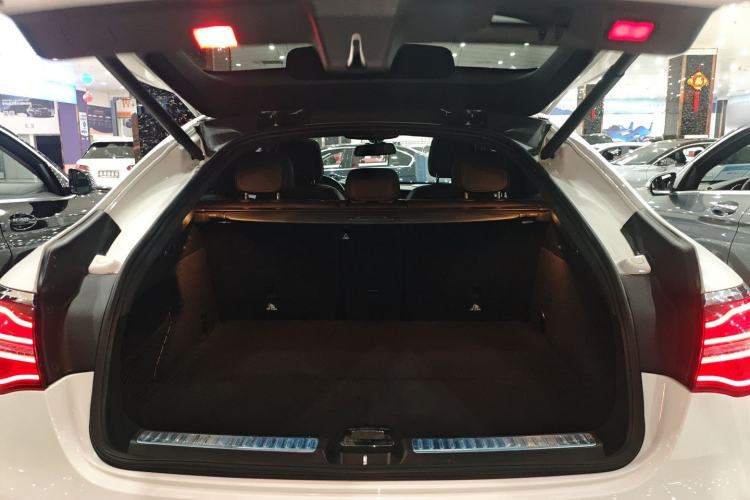 Used Mercedes-Benz GLC Coupe 2017 GLC 200 4MATIC Coupe SUV