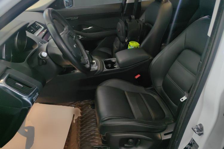 Used Jaguar E-PACE 2018 P250 SE China VI Left Front Seat