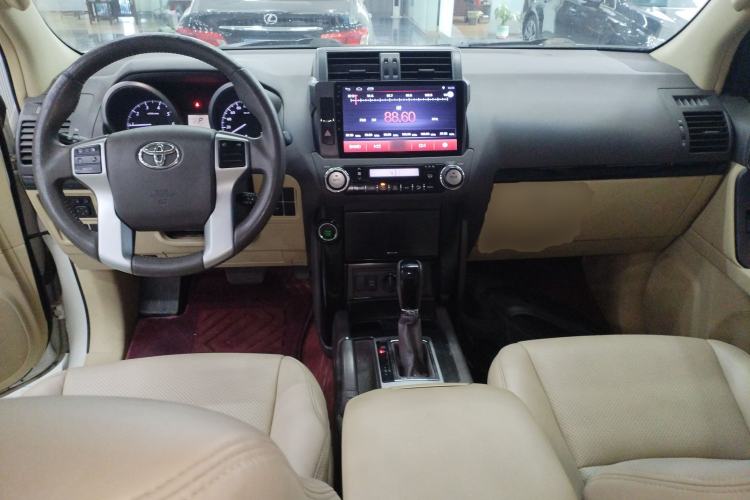 Used Toyota Prado 2017 4000 TXL Dual Airbags Side-Mounted – Middle East Version