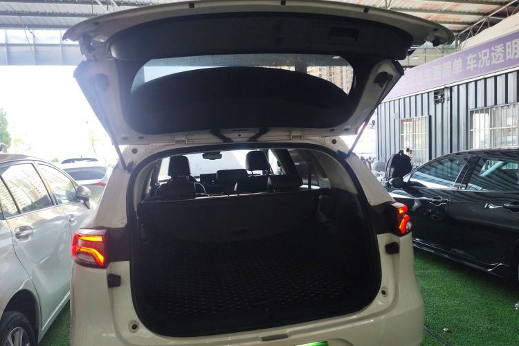 Used BYD Tang 2019 2.0T Automatic SmartConnect Luxury Edition 5 Seats China VI Standard