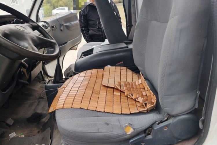 Used Jinbei Hiace 2014 2.0L Fifth-Generation Xiangyun Comfort Type 1 4G21C
