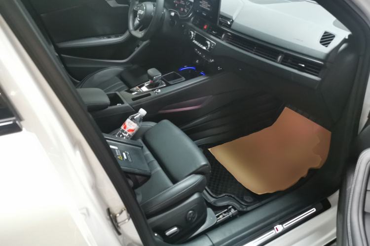 Used Audi A4L 2024 40 TFSI Luxury Dynamic Edition
