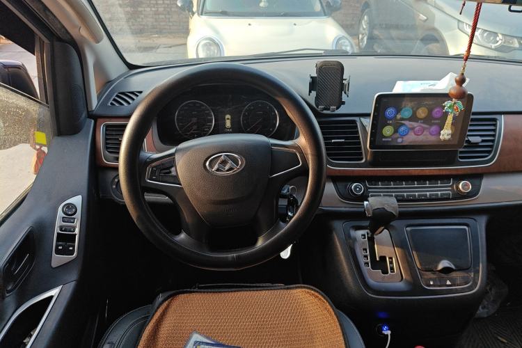 Used SAIC MAXUS G10 2016 2.0T Automatic Elite Edition
