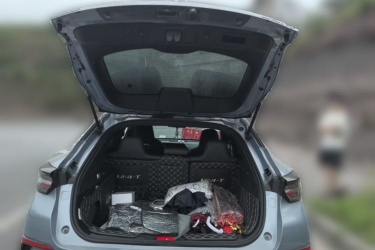 Used CHANGAN UNI-T 2022 1.5T Prestige Version
