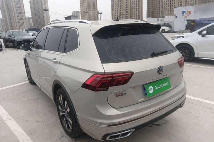 Used Volkswagen Tiguan L 2022 330TSI Automatic Two-Wheel Drive R-Line Enhanced Edition Rear Left 45 Deg