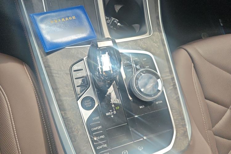 Used BMW X5 2022 Restyled xDrive 30Li Luxury Version M Sport Package Gear Lever