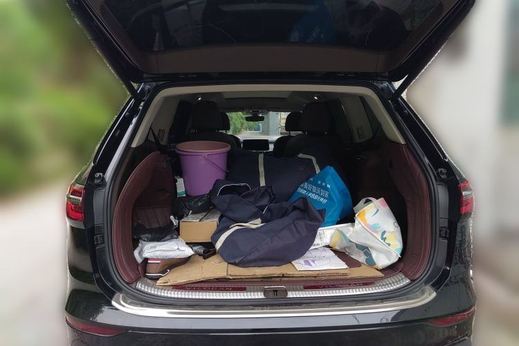 Used Volkswagen Viloran 2022 380TSI Luxury Edition
