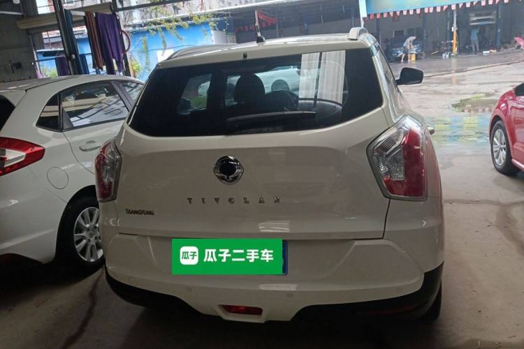Used SsangYong Tivolan 2015 1.6L Automatic Two-Wheel Drive Zhi Chun Edition
