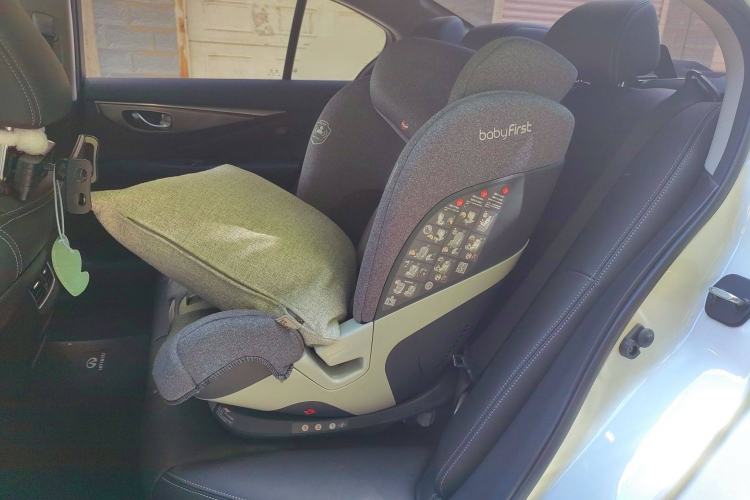 Used Infiniti Q50L 2018 2.0T Enjoyment Version China VI Standard