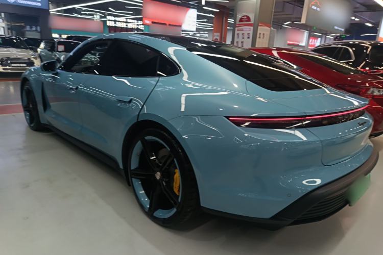 Used Porsche Taycan 2022-Year Updated Taycan