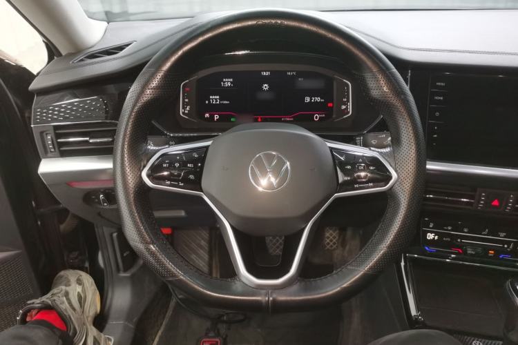 Used Volkswagen Passat 2022 330TSI Starry Luxury Edition Steering Wheel