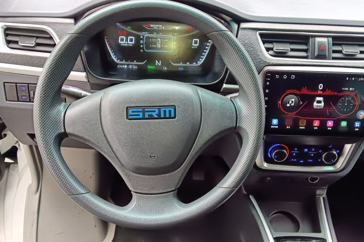 Used SRM Haoyun 2025 Launch Edition Farady 42.3 kWh 305 km 6 seats
