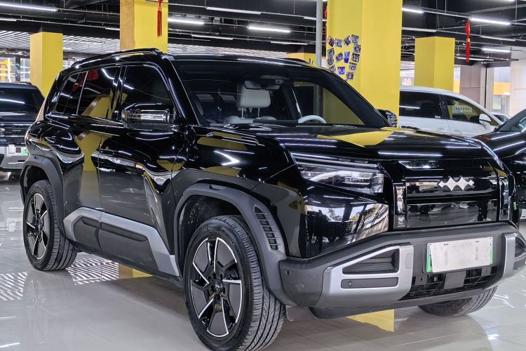 Used Formula Leopard Titanium 3 2025 501 km All-Wheel Drive Intelligent Driving Max Edition
