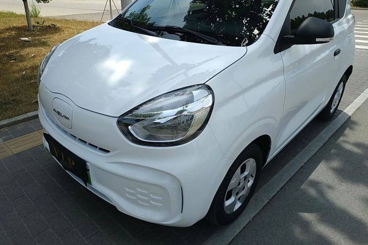 Used Roewe Clever 2021 302 km New Four-Seater Super-Efficient Version