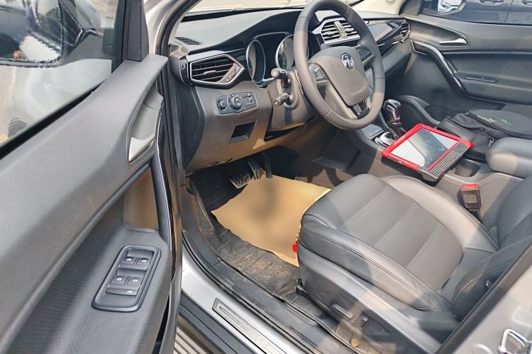 Used MG GS 2015 2.0TGI TST Four-Wheel Drive Flagship Edition
