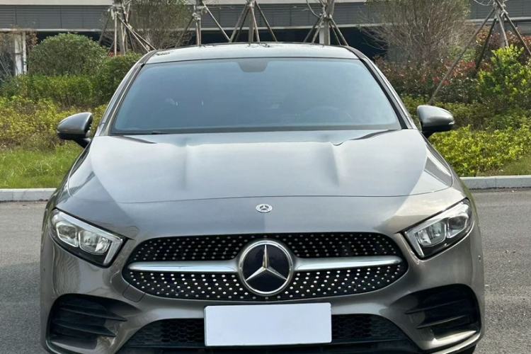 Used Mercedes-Benz A-Class 2021 A 200 L Sport Sedan Fashion Model