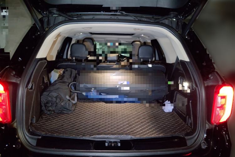 Used Ford Explorer 2020 EcoBoost 285 4x4 Trend Edition 7-Seater Trunk