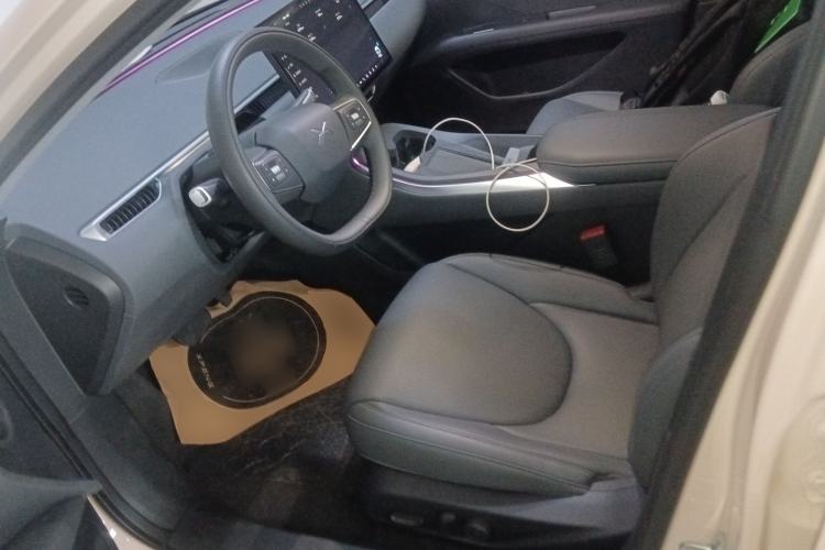 Used XPeng MONA M03 2025 600 with Ultra-Long Range Max Left Front Seat