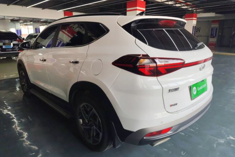 Used Hyundai Tucson 2019 280TGDi Dual-Clutch Two-Wheel Drive Fashion Edition China VI Standard Exterior 2