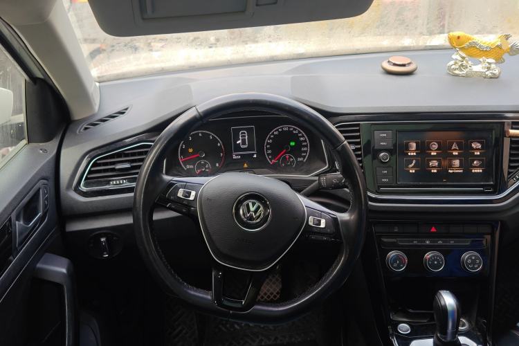 Used Volkswagen T-ROC 2019 280TSI DSG Two-Wheel Drive Comfort Version China VI Standard
