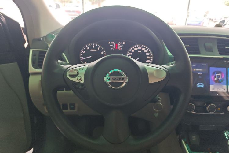 Used Nissan Sylphy 2016 1.6 XL CVT Luxury Edition Steering Wheel