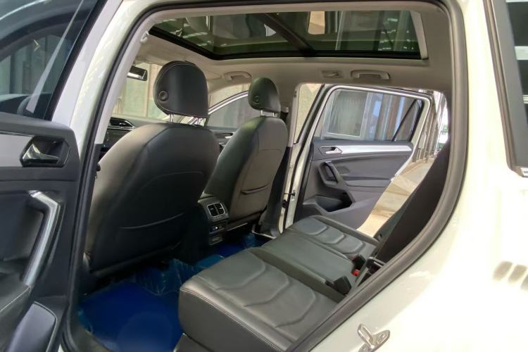 Used Volkswagen Tiguan L 2021 330TSI Automatic Two-Wheel Drive Smart Edition
