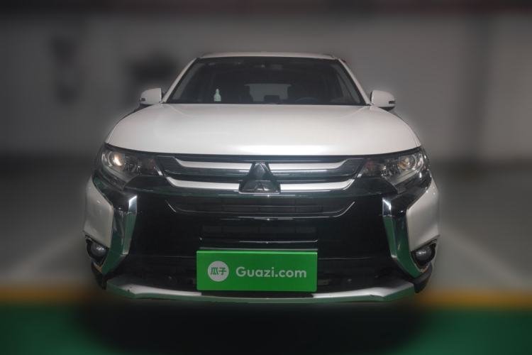 Used Mitsubishi Outlander 2017 2.0L Two-Wheel Drive Glory Edition 5 Seats
