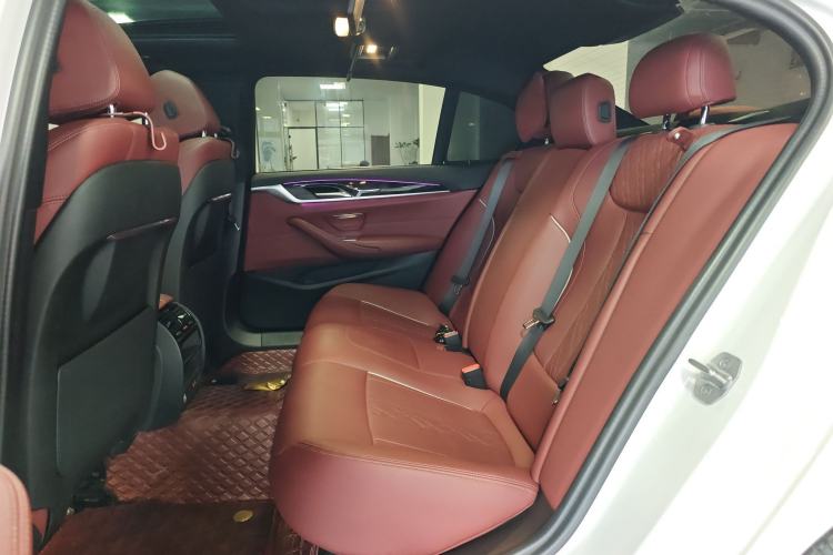 Used BMW 5 Series 2022 Second Facelift 525Li M Sport Package
