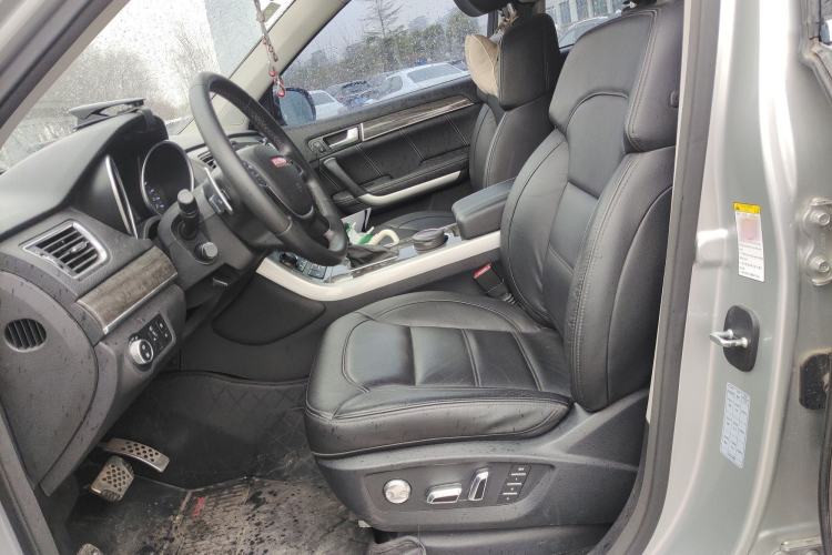 Used Haval H8 2015 2.0T Two-Wheel-Drive Luxury Version
