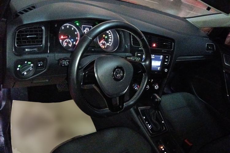 Used Volkswagen Golf 2017 230TSI Automatic Comfort Edition – Celebrating Milestone of One Million Units
